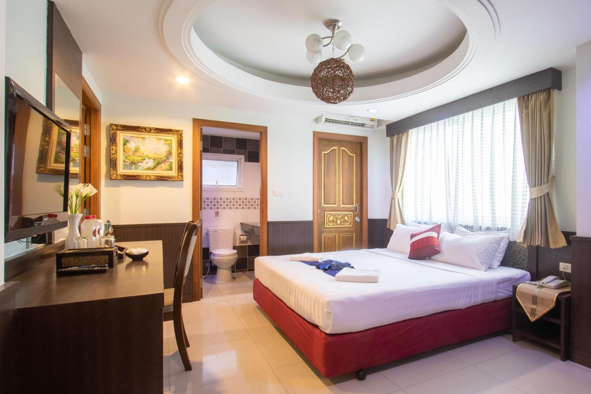 Gusto Pratunam Hotel Bangkok Exterior photo
